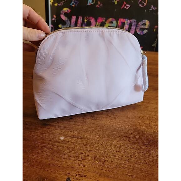 Victoria's Secret MESH TEASE Clutch Bag Purse Pouch MAKE UP CASE AUTHENTIC - Picture 4 of 9